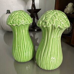 🥬VINTAGE CELERY/LETTUCE SALT & PEPPER SHAKERS🥬
